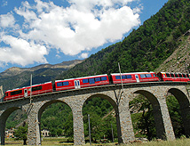 Bernina Express Siral Viaduct