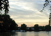 Yonne Romantic River Susnet View photo