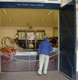 Sight_seeing Royal Mews London photo