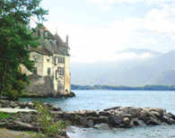 Castle lakeside photo
