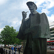 Sherlock Holmes Statue London Baker Street photo