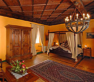 Renaissance Zimmer Suite accomodation photo