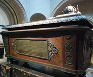 Hol Roman Emeperor's cown sarcophagus photo