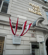 Haus Der Musik Palais photo