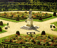 Schoenbrunn Park Gardens photo