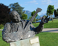 BB King Statue on Lake Geneva photo