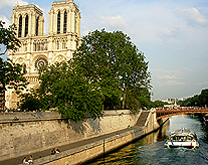 Paris River Dinner Cruise Notre Dame photo