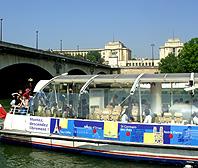 Batobus Siene River Shuttle Cruise Boat photo