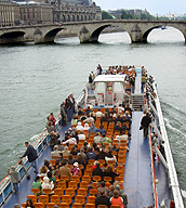 Bateaux Vedettes open deck cruise boat paris photo