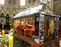 Stepinac Sarcophagus Zagreb Cathedral photo