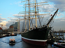 Hamburg Harbor Cruise Landungsbrucke