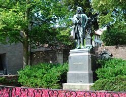 Bach Statue Fraunplan Eisenach