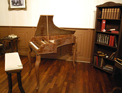 Halloren Chocolate Room Piano Forte