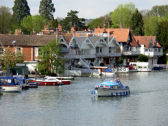 Budget England Henley Thames Boating photo