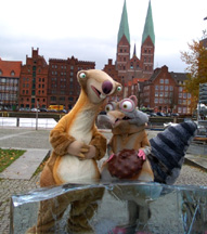 lubeck ice festival Ice Age Manny and Scrat photo