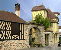 Henry IV Pavillion gate photo