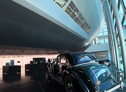 Zeppelin Museum Lifesize