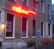 Berlin Erdbeer Bar underground club photo