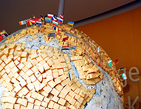 Globe of Cheese Cubs Passendael photo