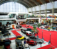 Palais Pavilion Autoworld hall photo